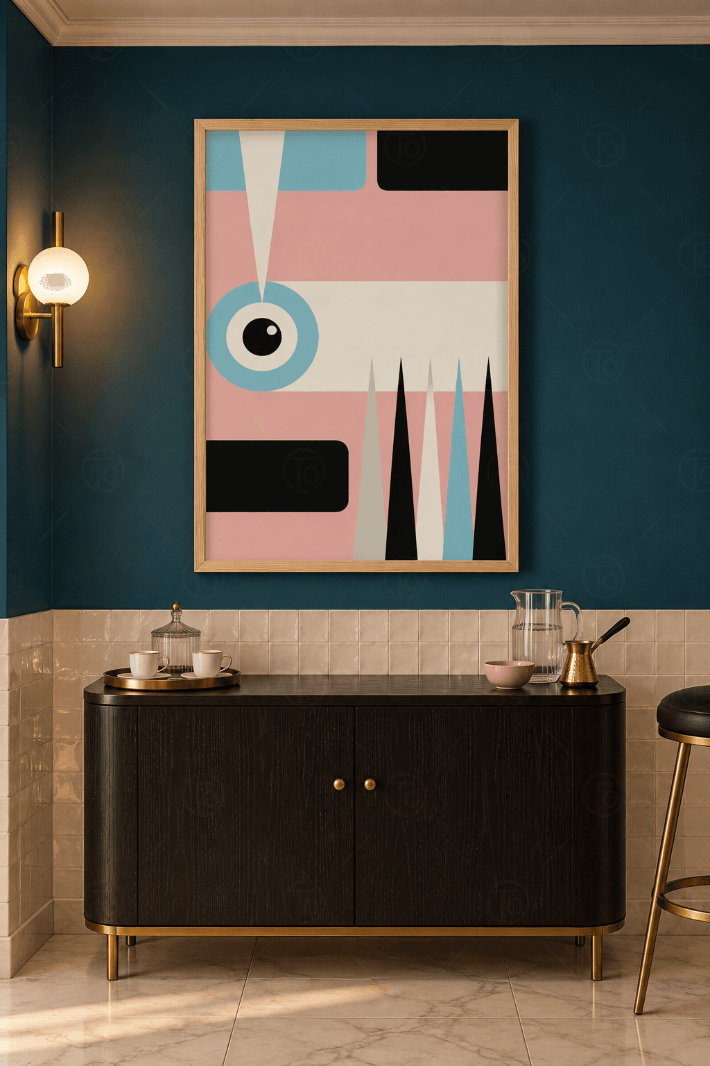 Ahşap çerçeveli bauhaus tablo — pembe zeminde mavi halkalı göz motifi, krem üçgen ve şerit, siyah bloklar, sivri üçgenler