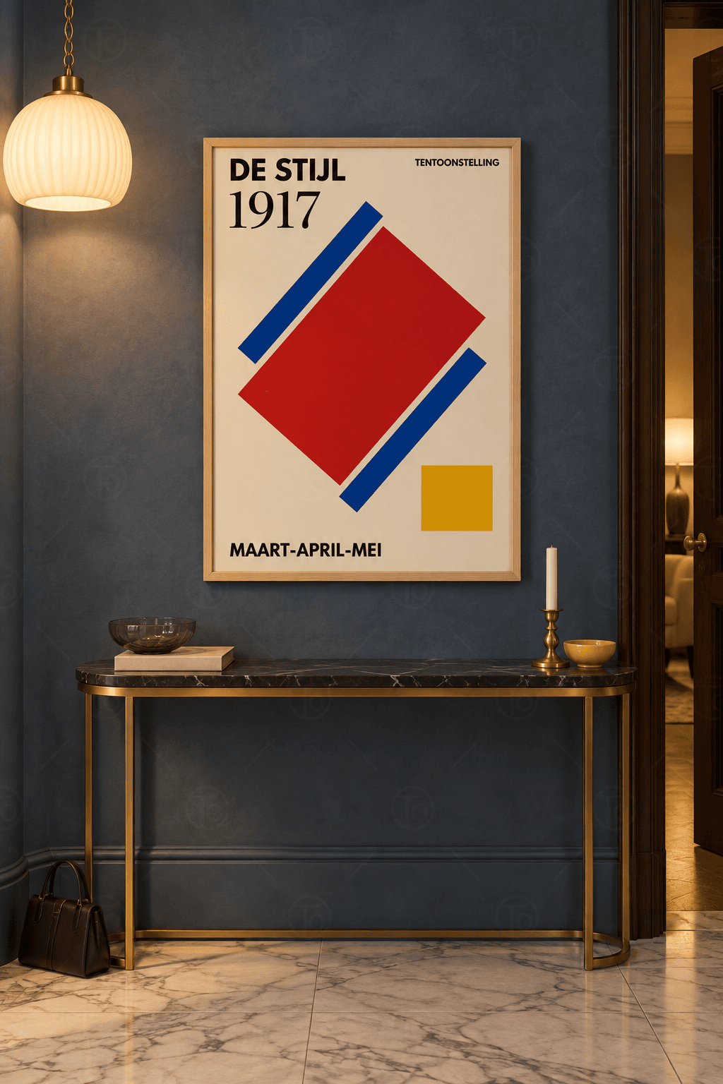 Ahşap çerçeveli geometrik poster tablosu — krem zeminde çapraz kırmızı dikdörtgen, paralel iki kobalt çubuk ve sarı kare