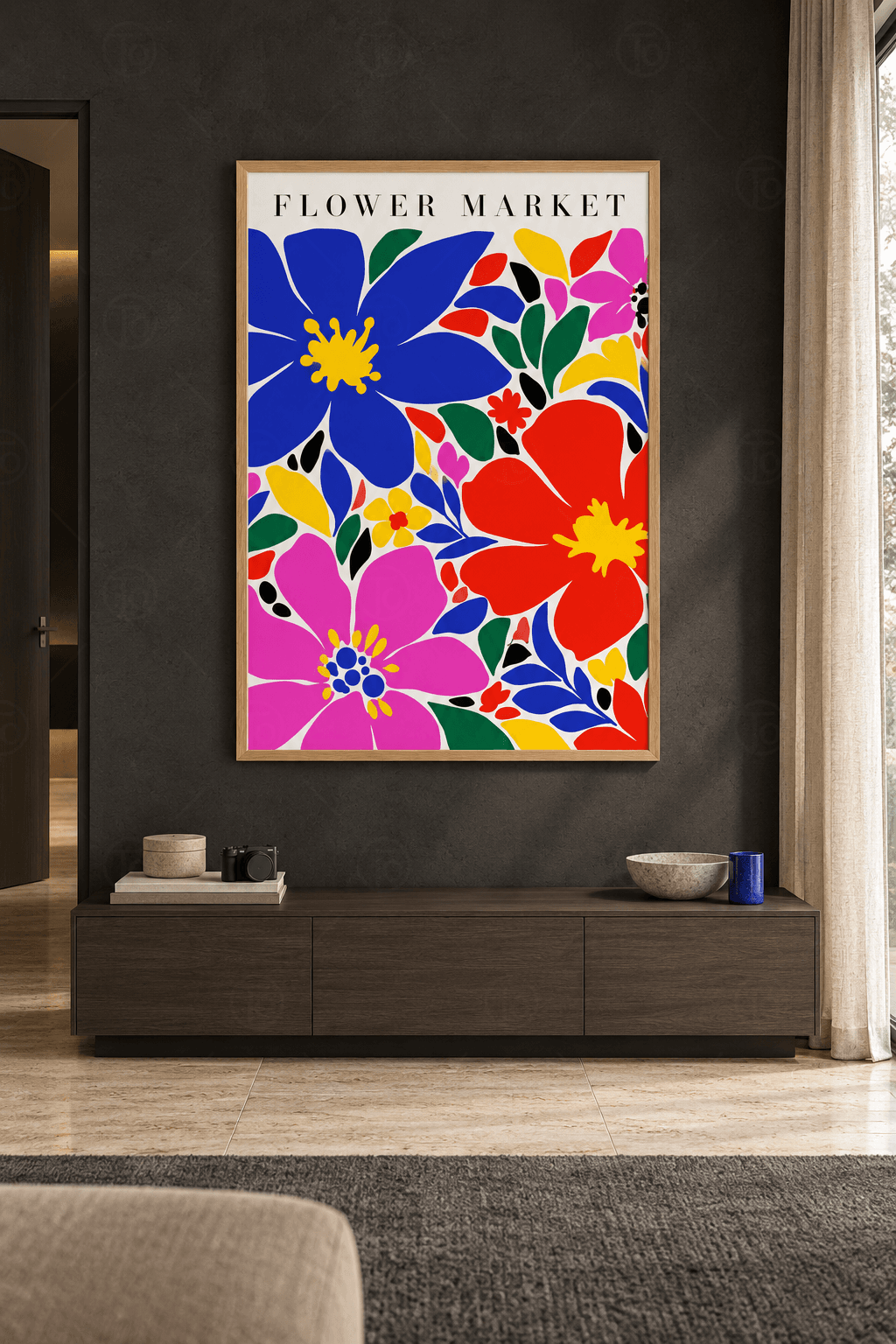 Ahşap çerçeveli pop art çiçek tablosu — beyaz zeminde kobalt mavisi, kırmızı ve fuşya iri çiçekler ve renkli yapraklar