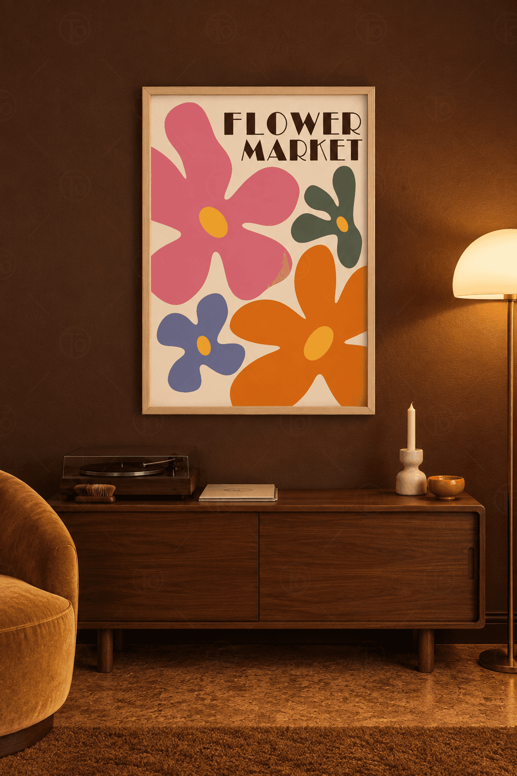Ahşap çerçeveli retro çiçek tablosu — krem zeminde pembe, adaçayı yeşili, lavanta mavisi ve turuncu dört dalgalı çiçek