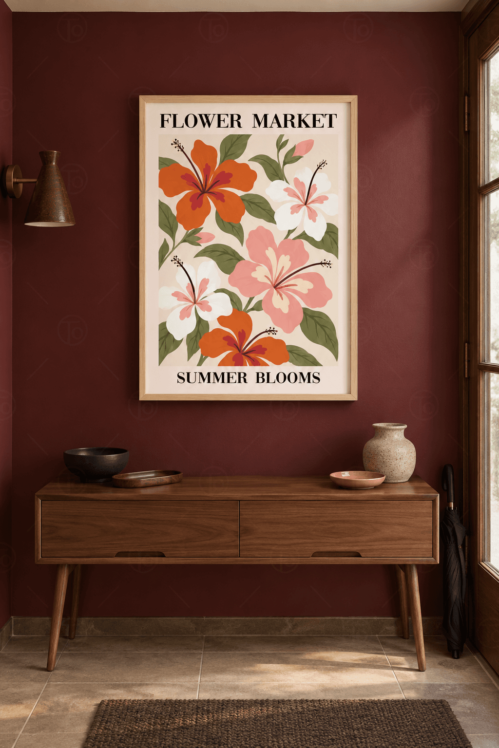Ahşap çerçeveli hibiskus tablosu — krem panoda turuncu, beyaz ve pembe beş hibiskus ile adaçayı yeşili yapraklar