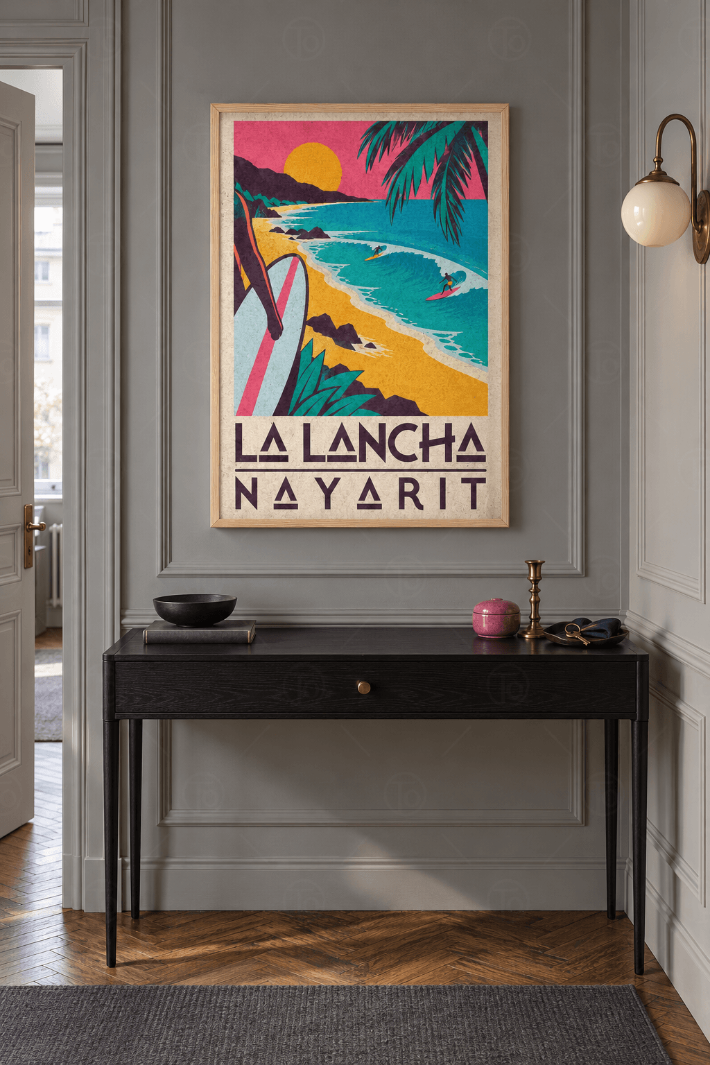 La Lancha — Sarı Kumsal ve İki Sörfçü